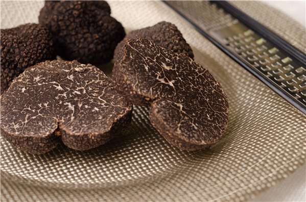 La trufa negra, el diamante de la cocina. Entrevista a BLACKO