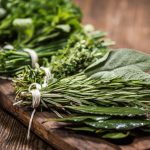 Las 7 hierbas aromáticas imprescindibles en tus platos