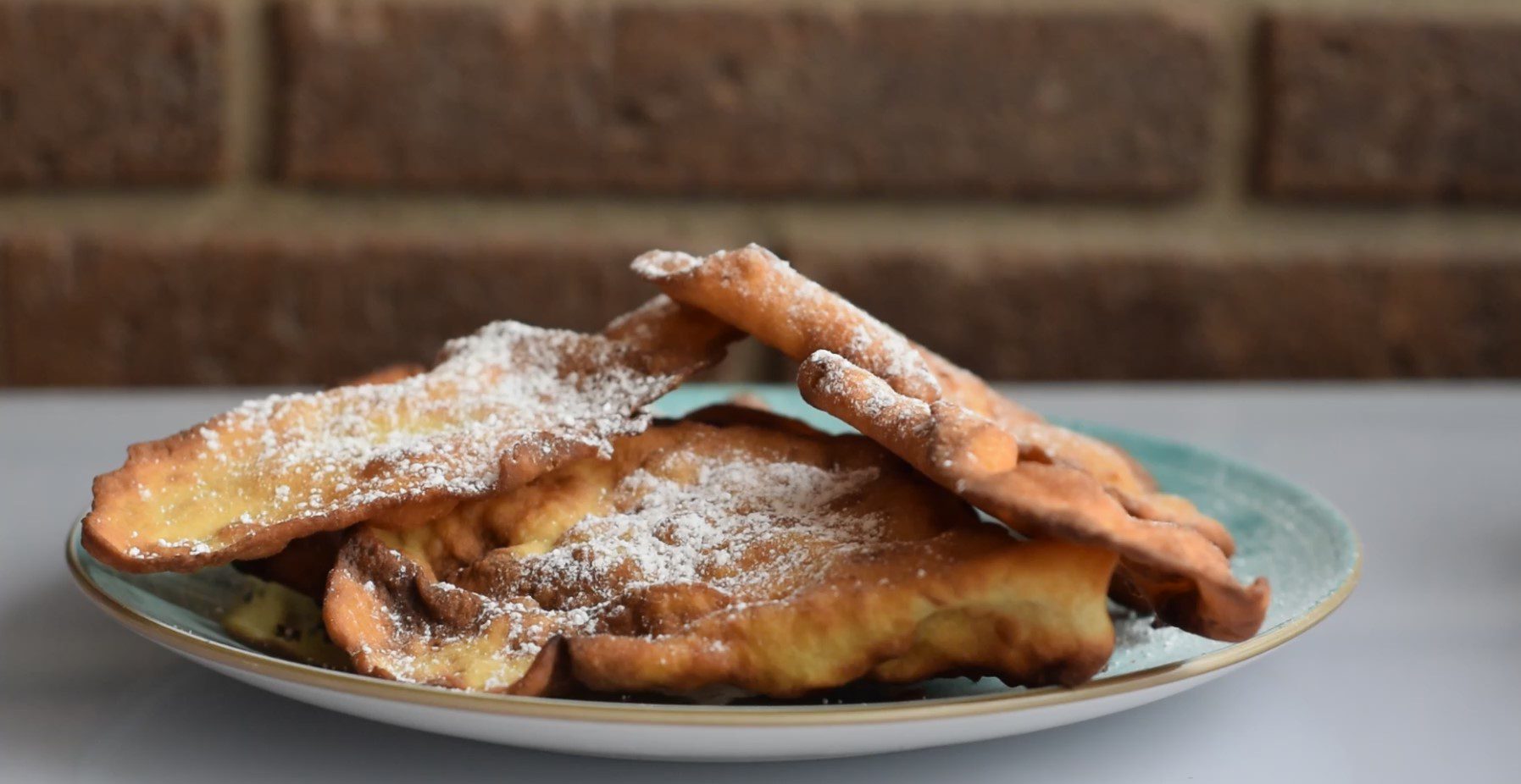 Receta tradicional gallega de Orejas de Carnaval