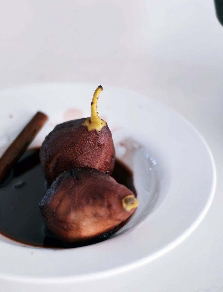 Peras al vino, el postre perfecto